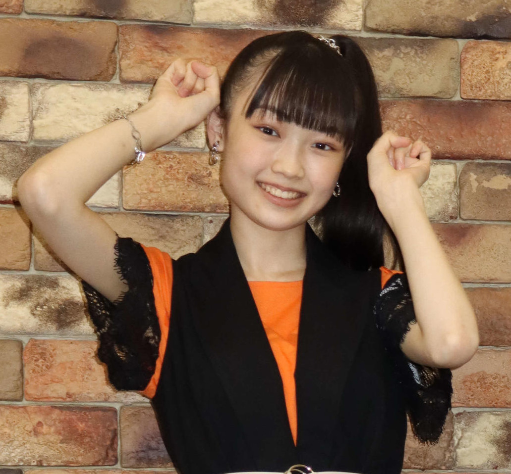 山崎愛生（22年6月撮影）
