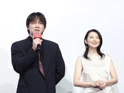 綾野剛、日本を代表する脚本家の監督に「監督はあっちですから」と