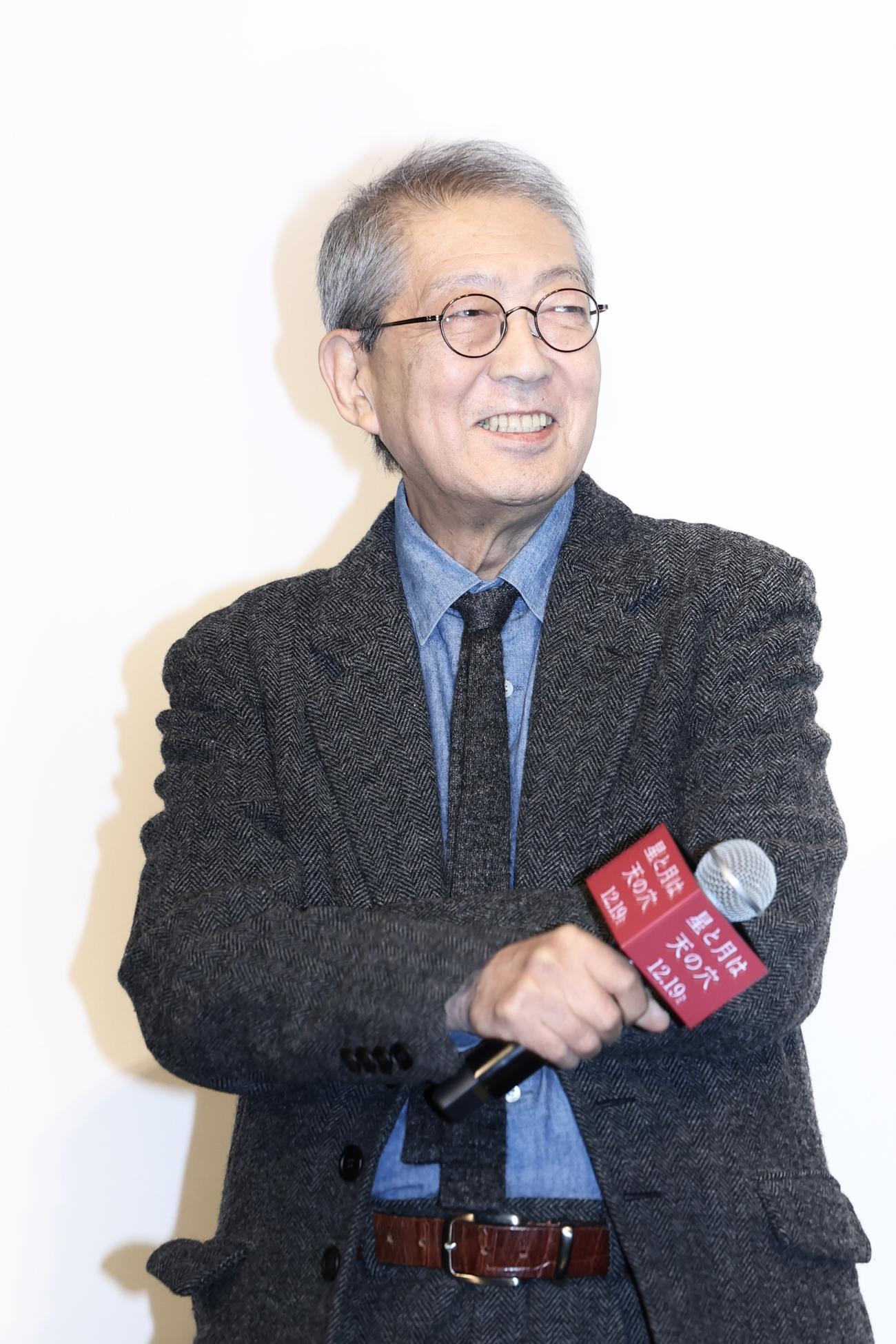映画「星と月は天の穴」完成披露上映会に臨む荒井晴彦監督（撮影・河田真司）