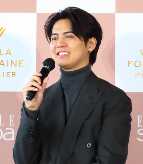 片寄涼太、三重公演後に1人で早朝伊勢参り 人だかりに勘違いで苦笑「お