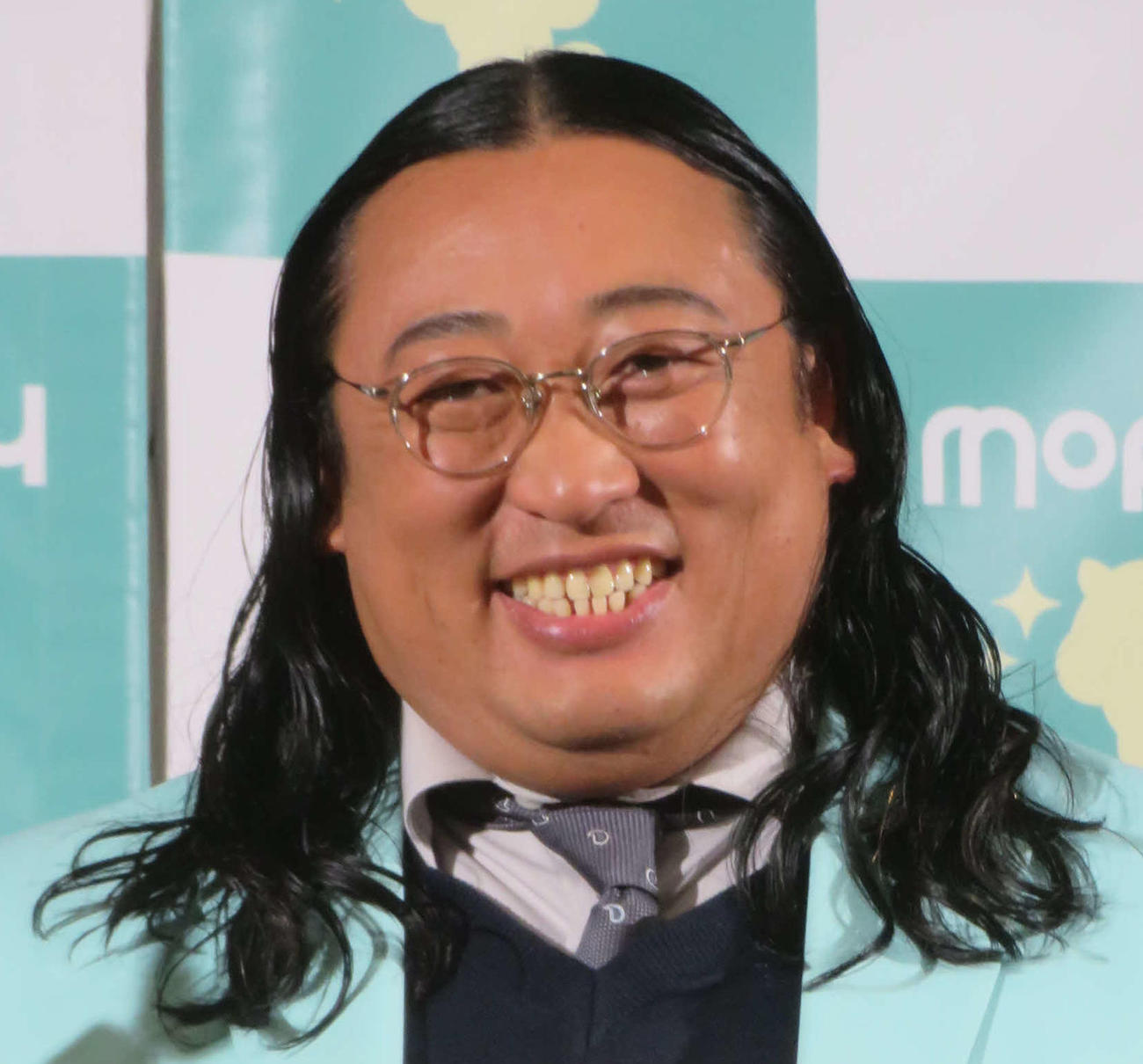 秋山竜次（2025年10月撮影）