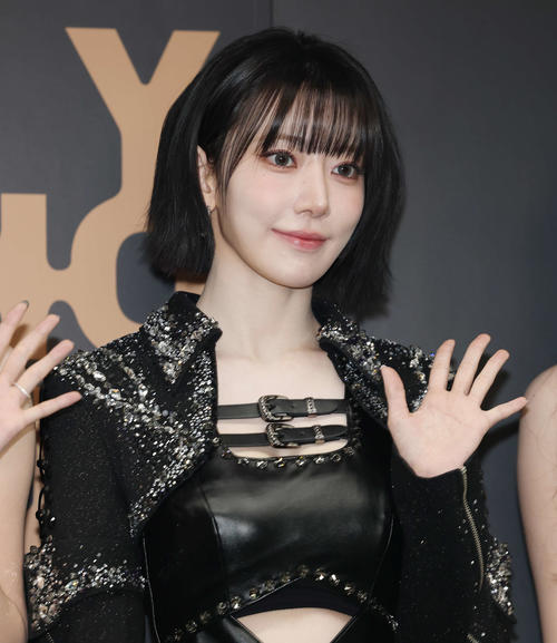 LE SSERAFIM東京ドーム公演8万人熱狂「生まれ変わってもアイドル