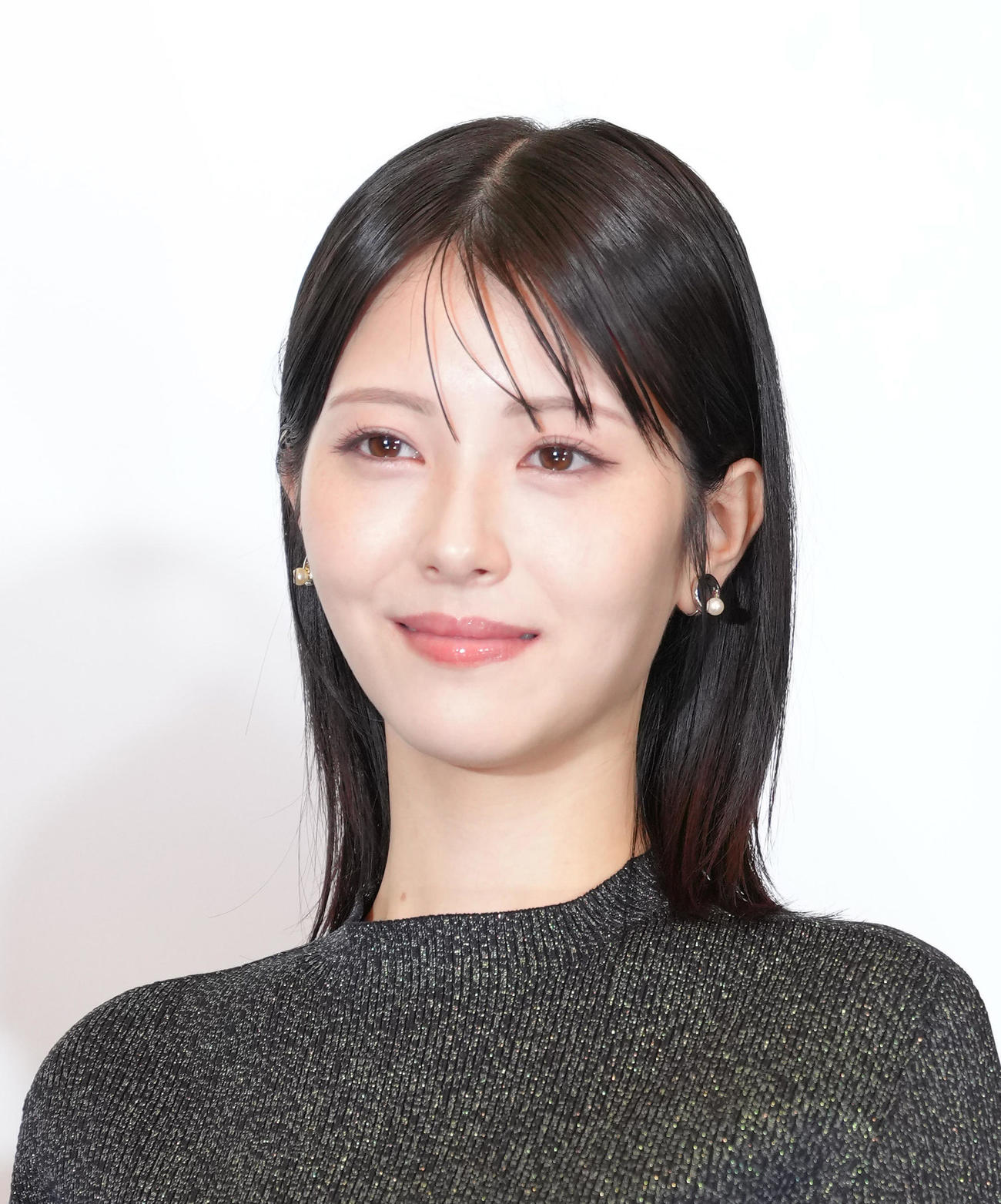 完成報告会に登場した浜辺美波（撮影・足立雅史）