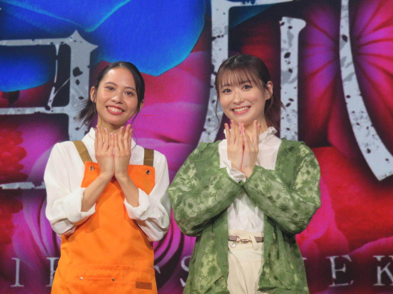 ミュージカル「白爪草」の製作発表に出席した、ダブル主演の屋比久知奈（左）と唯月ふうか