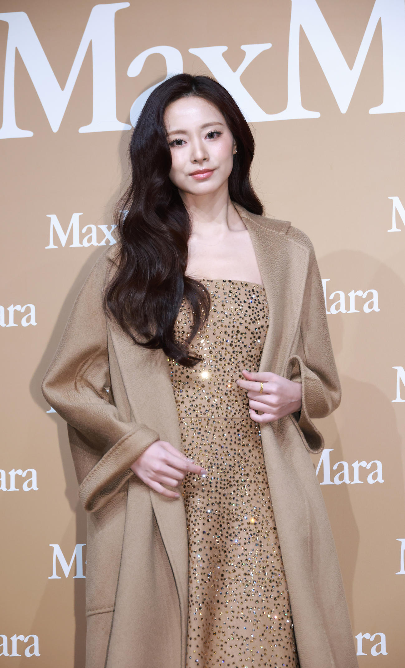 MaxMaraのイベントに参加したTWICEのツウィ（撮影・中島郁夫）