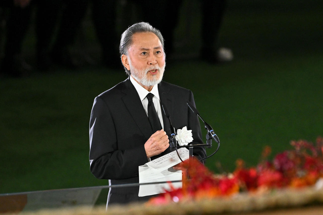 お別れの言葉を述べる北大路欣也（撮影・滝沢徹郎）