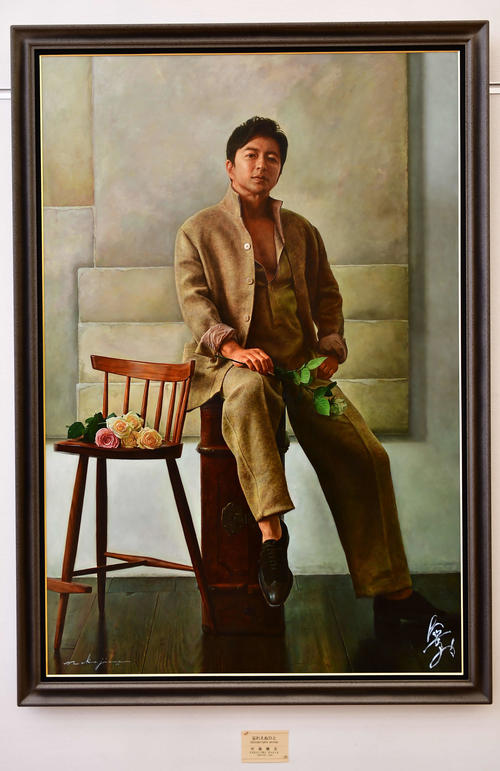 日展」に大沢たかお肖像画“完売画家”中島健太氏「100年後も誰かの胸を
