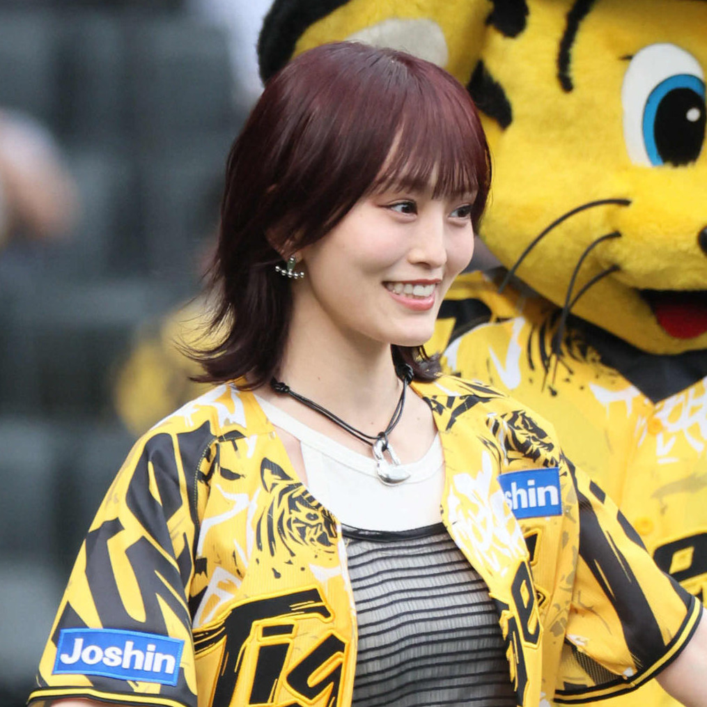 ファーストピッチセレモニーを行った山本彩（2025年7月撮影)