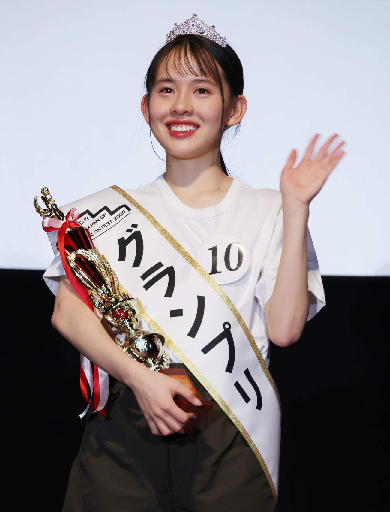 「松竹JAPAN GP CONTEST2025」ファイナルでグランプリに輝いた富居玲衣さん（撮影・中島郁夫）