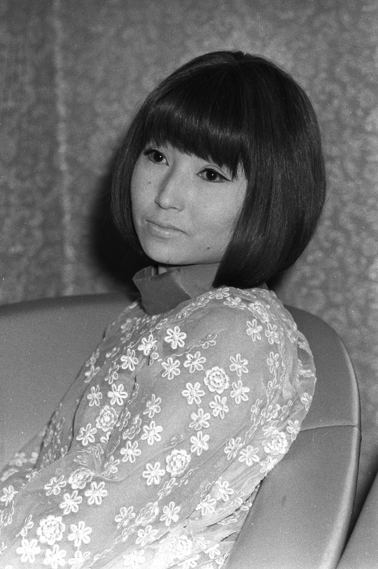 ミュージカル「スカーレット」の制作発表記者会見の黒柳徹子（1969年8月撮影）
