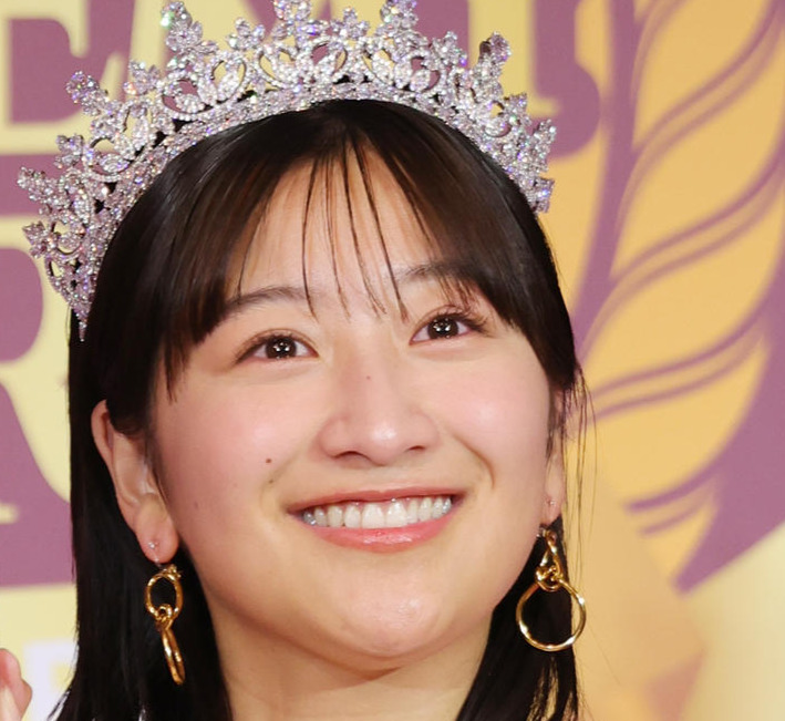 榎原依那（2025年2月撮影）