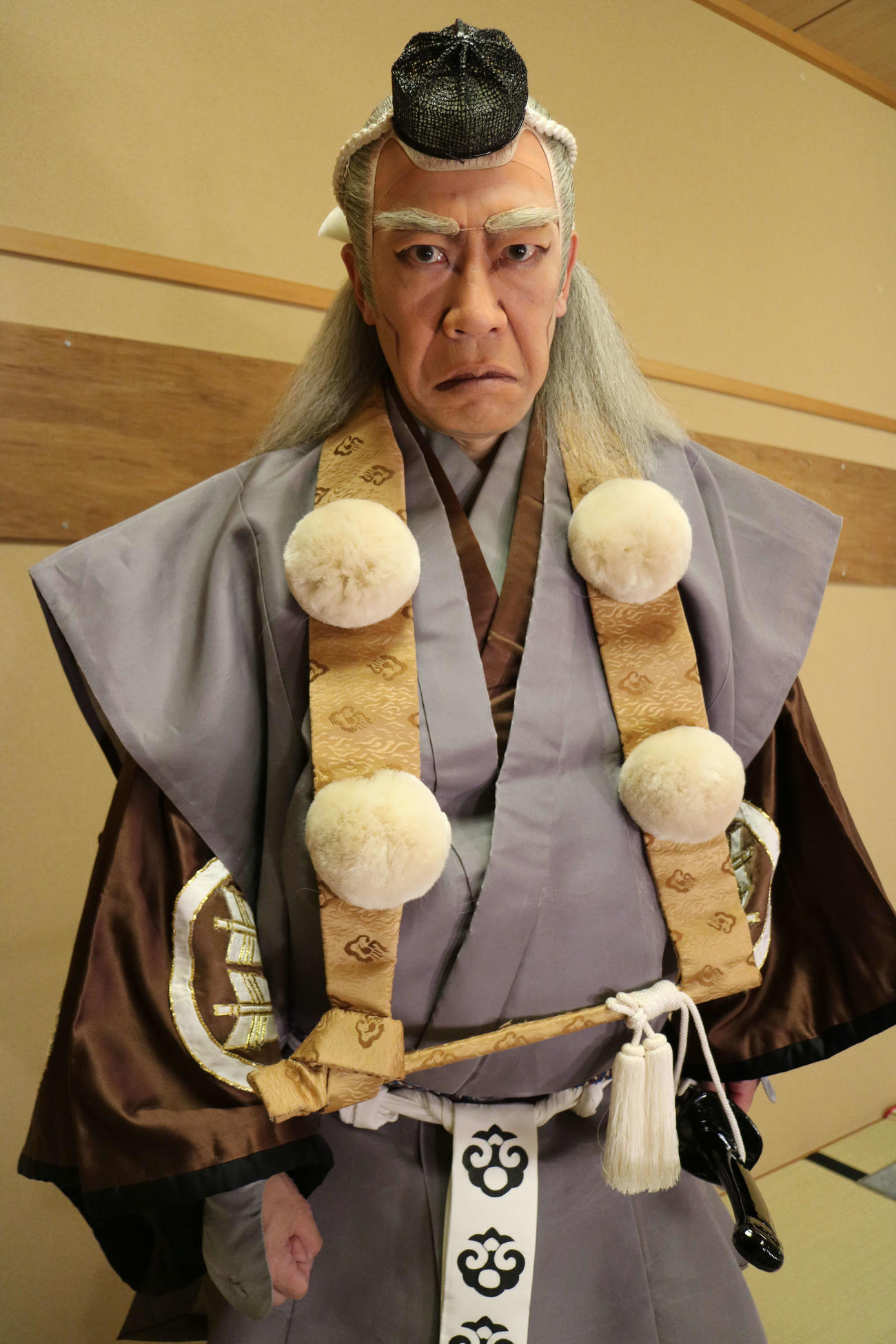 芝居衣装の片岡亀蔵さん（2019年撮影）