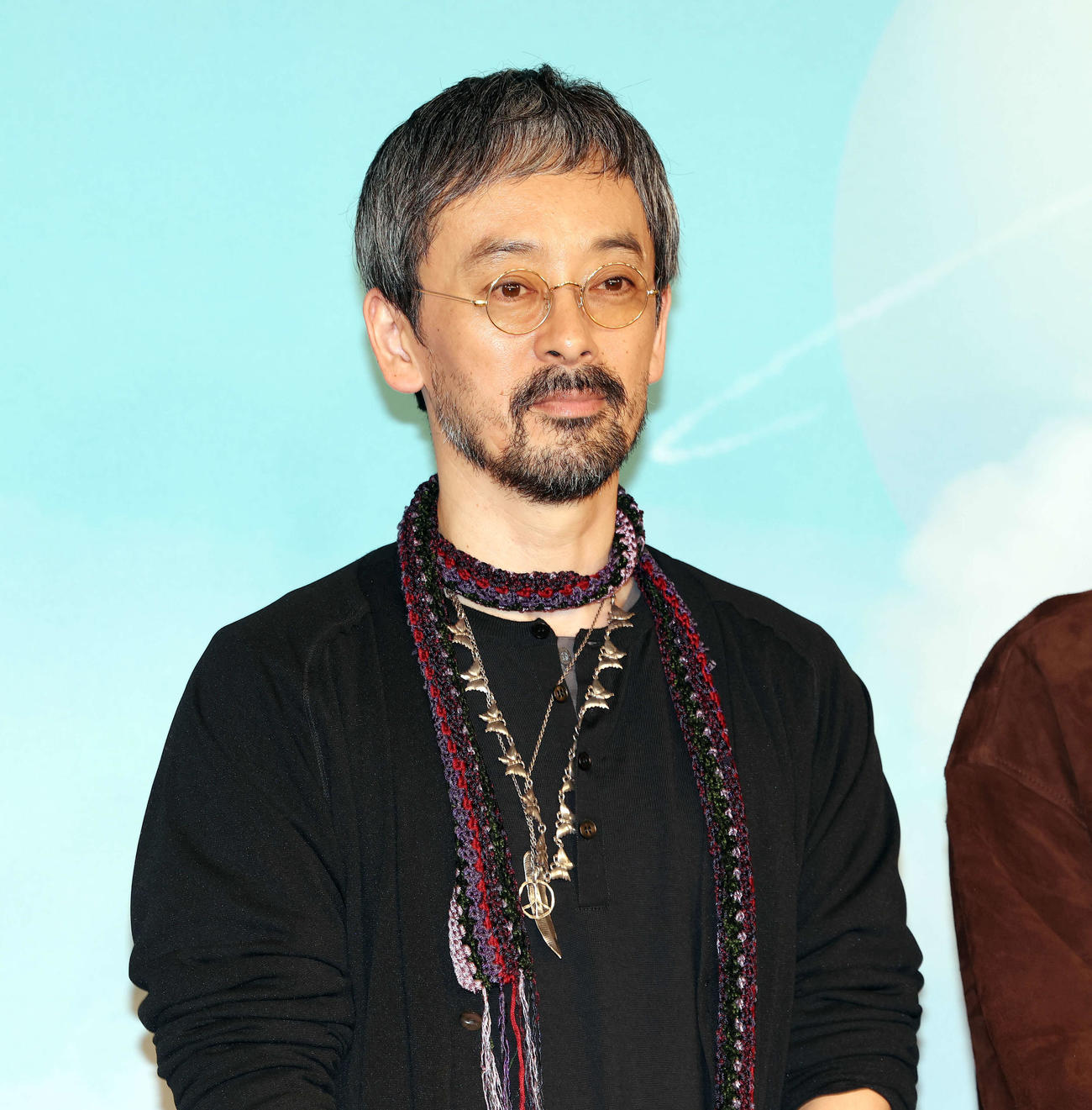 NHK放送100年特集ドラマ「火星の女王」試写会でフォトセッションに臨む滝藤賢一（撮影・宮地輝）