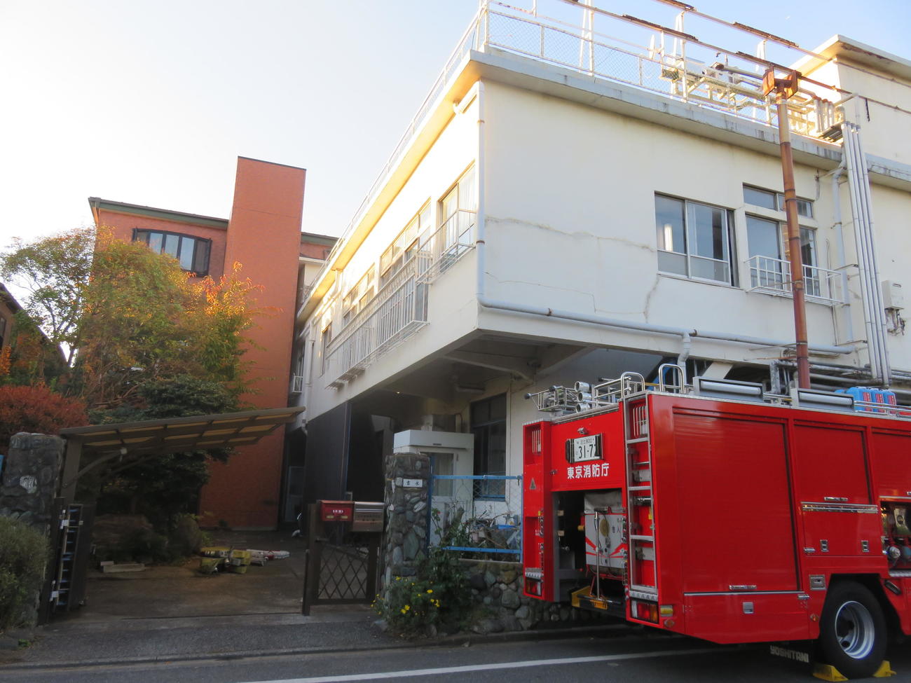 歌舞伎俳優片岡亀蔵さんが亡くなった東京・足立区の火災現場