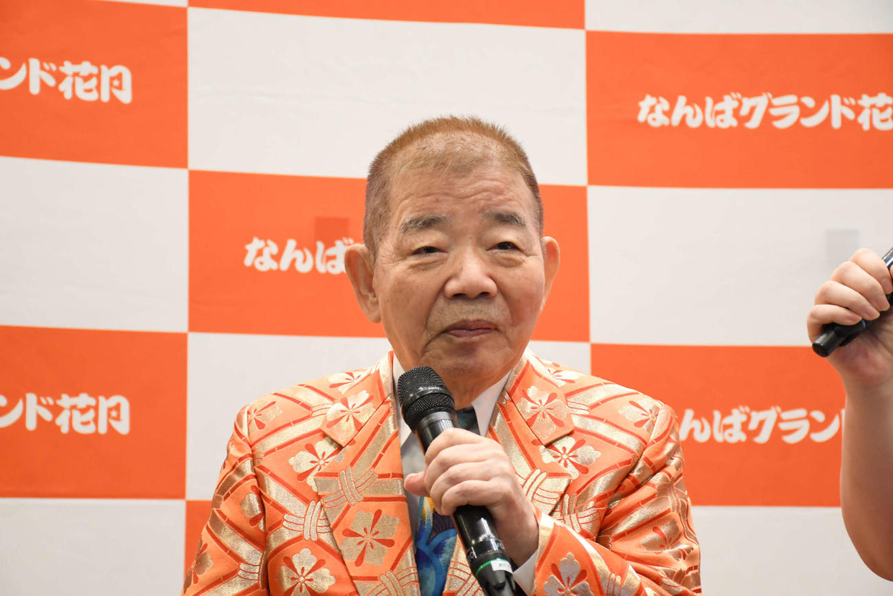 「なんばグランド花月　38周年キャンペーン」イベントに登場した池乃めだか（撮影・阪口孝志）