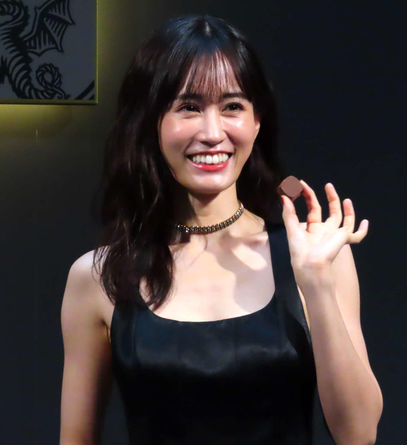 Lindt「シグネチャープラリネ」新商品発表会に出席した前田敦子