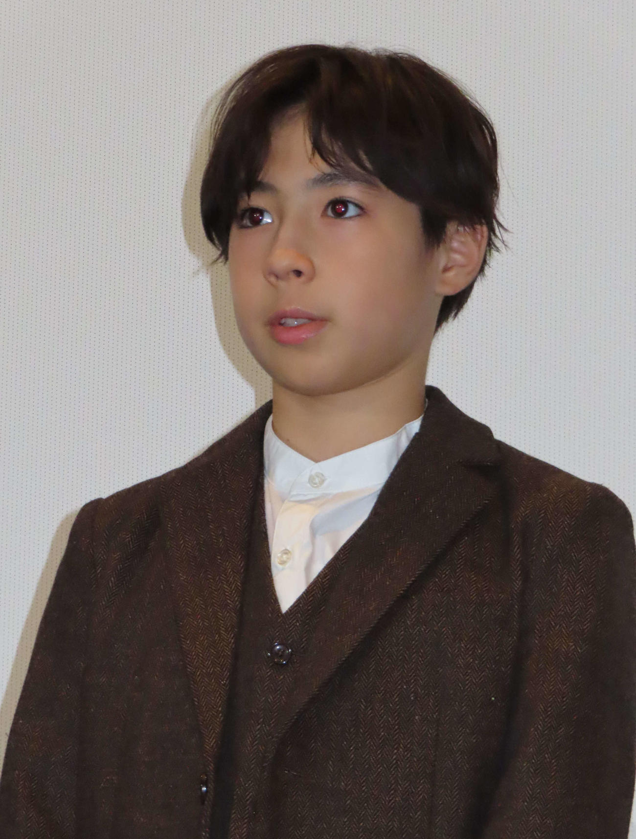 映画「港のひかり」の公開記念舞台あいさつに出席した尾上眞秀