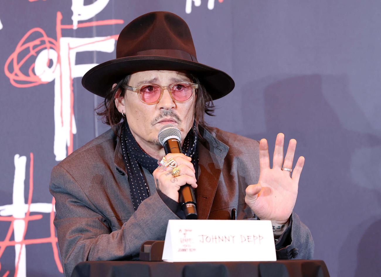 没入型アート展「A Bunch of Stuff－Tokyo」を開催するジョニー・デップ（撮影・鈴木正人）