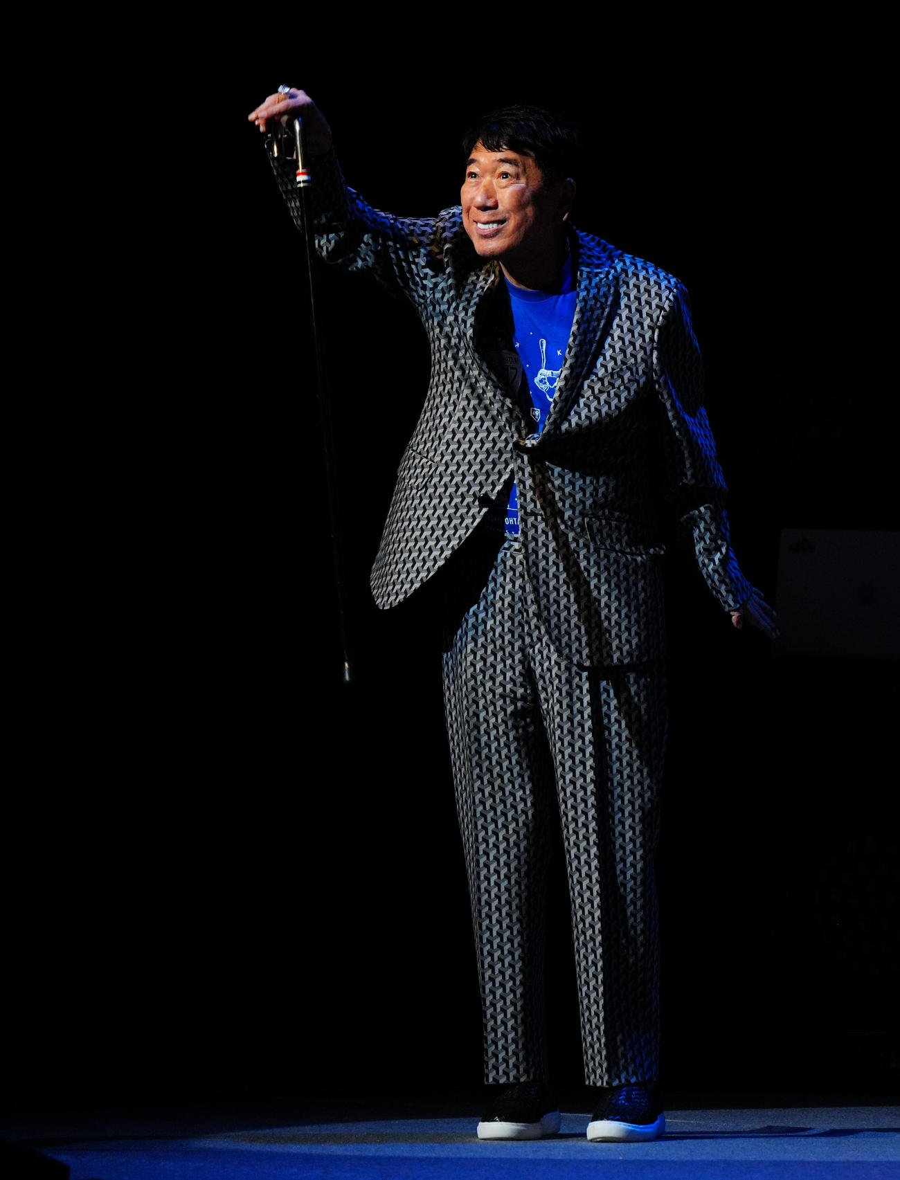 天童よしみ「昭和100年記念・100曲コンサート」　中島薫氏＝2025年11月27日