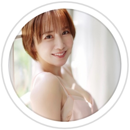 山川恵里佳のインスタグラムから