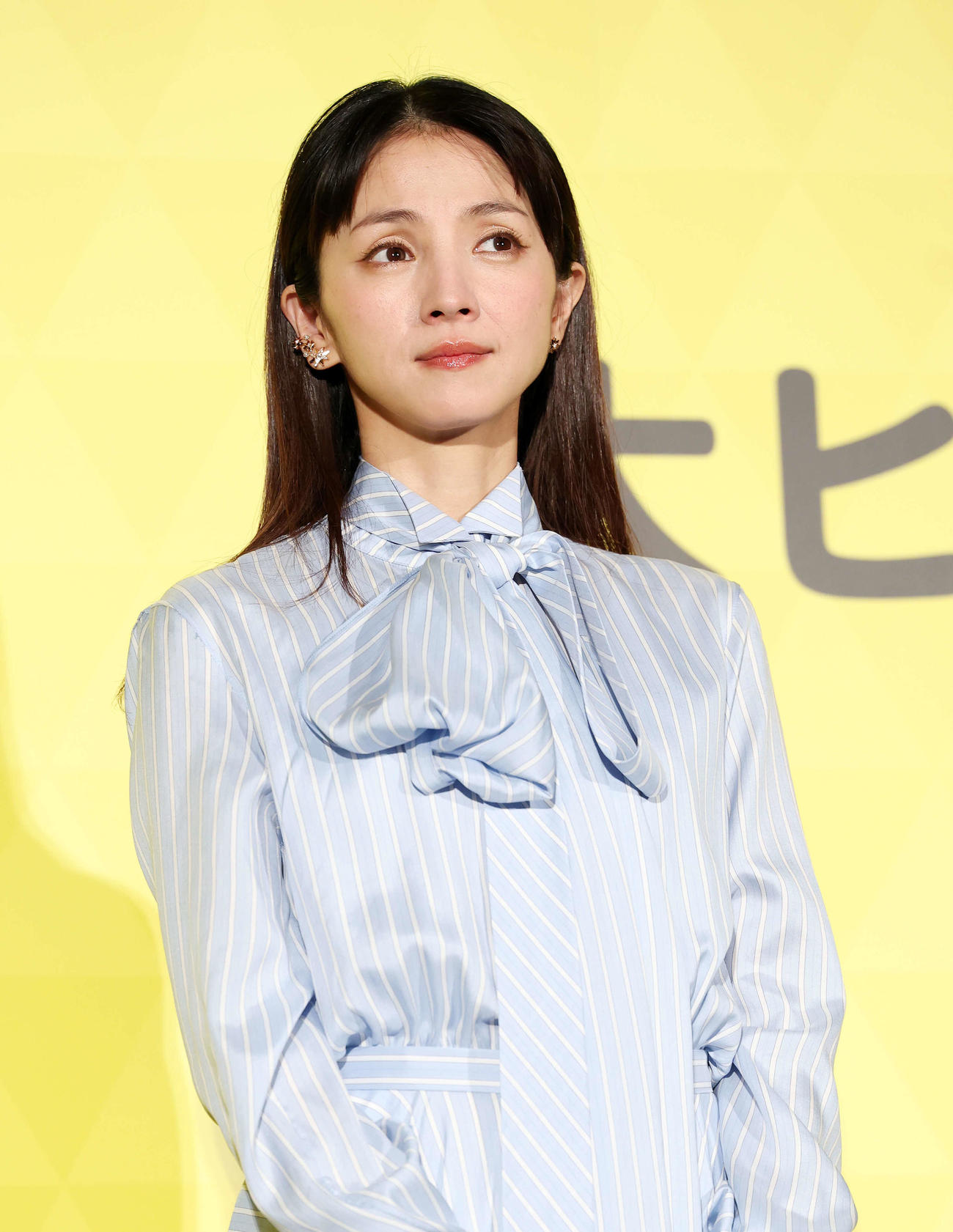 初日舞台あいさつに臨む満島ひかり（撮影・鈴木正人）