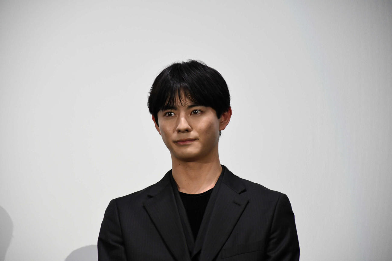 「栄光のバックホーム」公開記念舞台あいさつに登壇した前田拳太郎（撮影・阪口孝志）