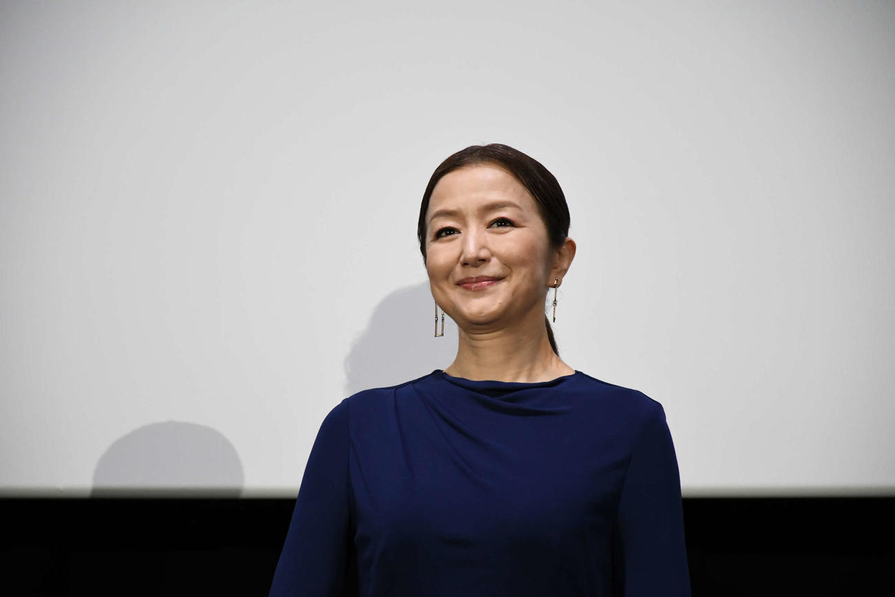 「栄光のバックホーム」公開記念舞台あいさつに登壇した鈴木京香（撮影・阪口孝志）