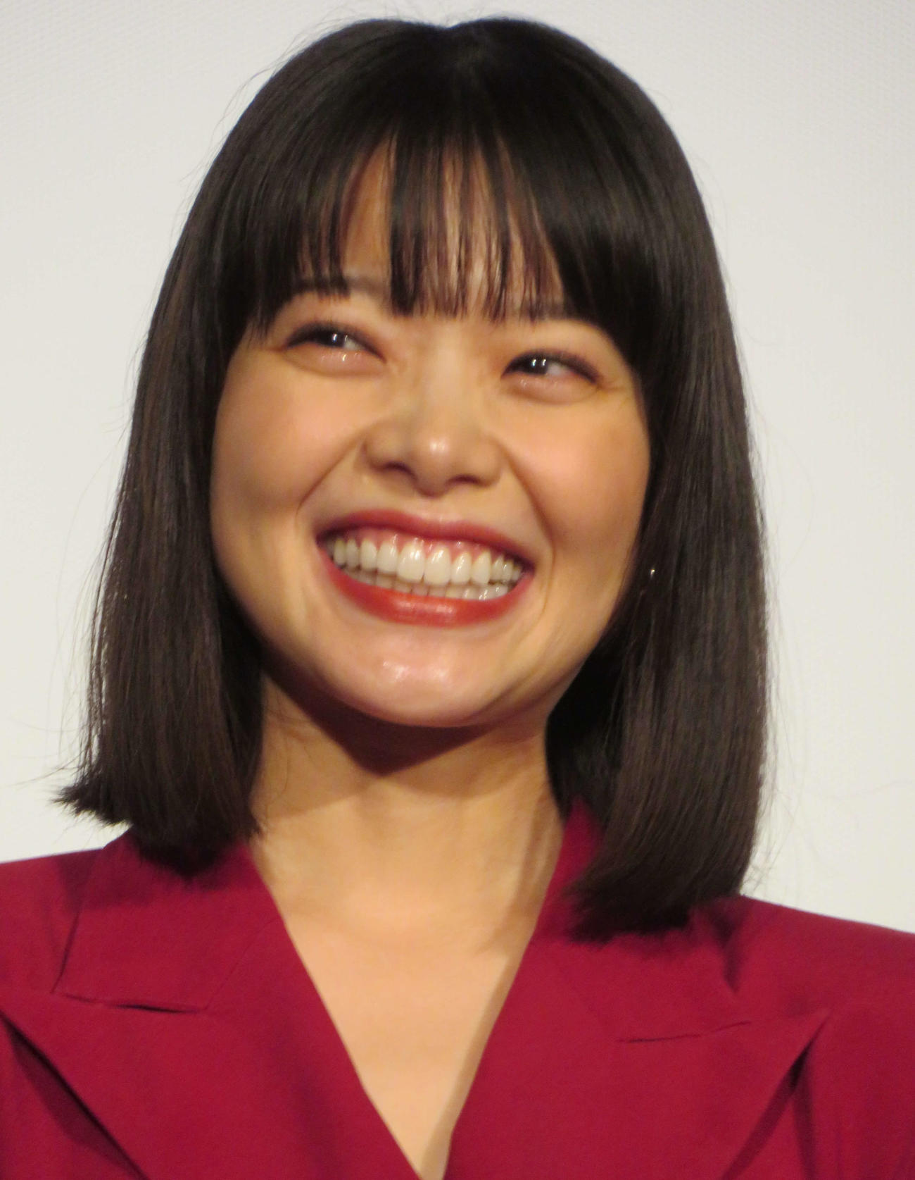 映画「佐藤さんと佐藤さん」の舞台あいさつを行った岸井ゆきの
