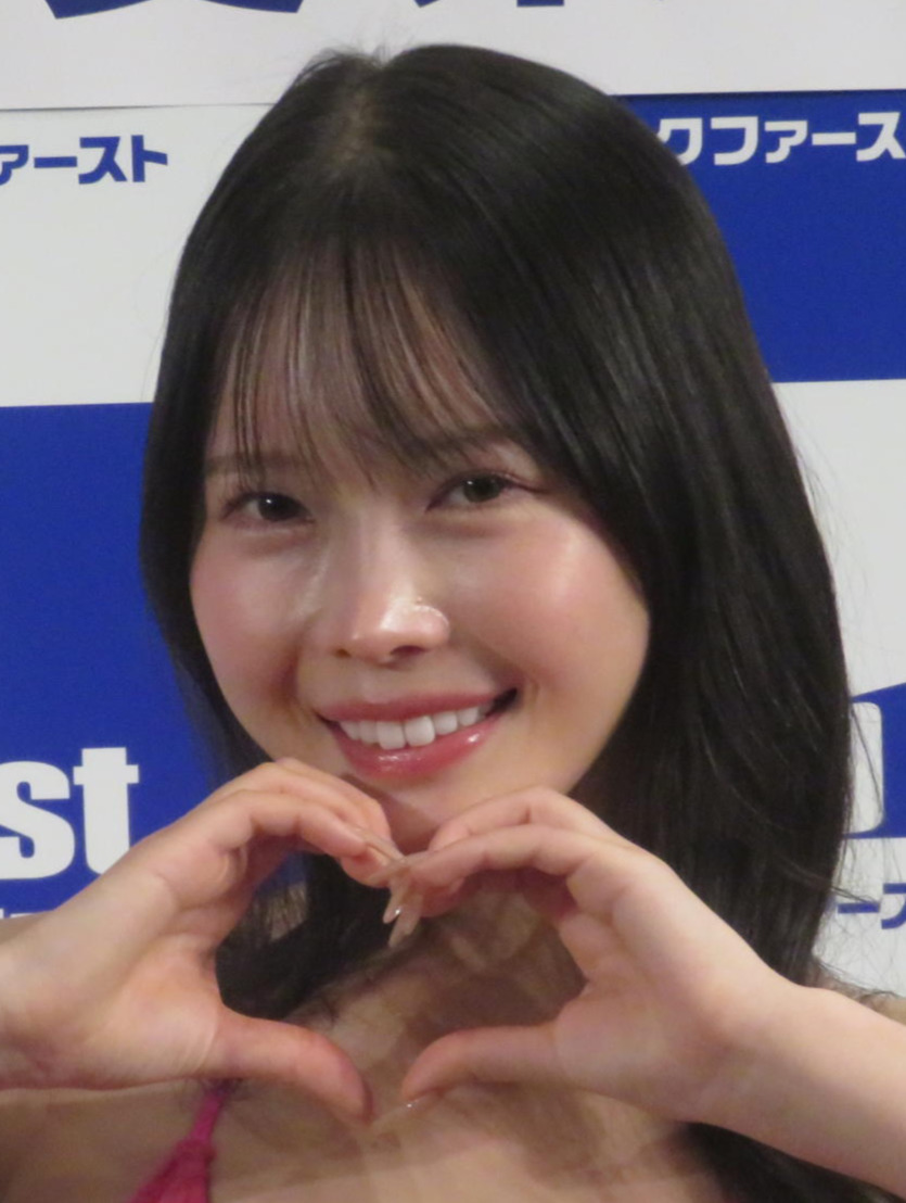 2026カレンダー発売記念イベントに出席した白川愛梨（撮影・川田和博）
