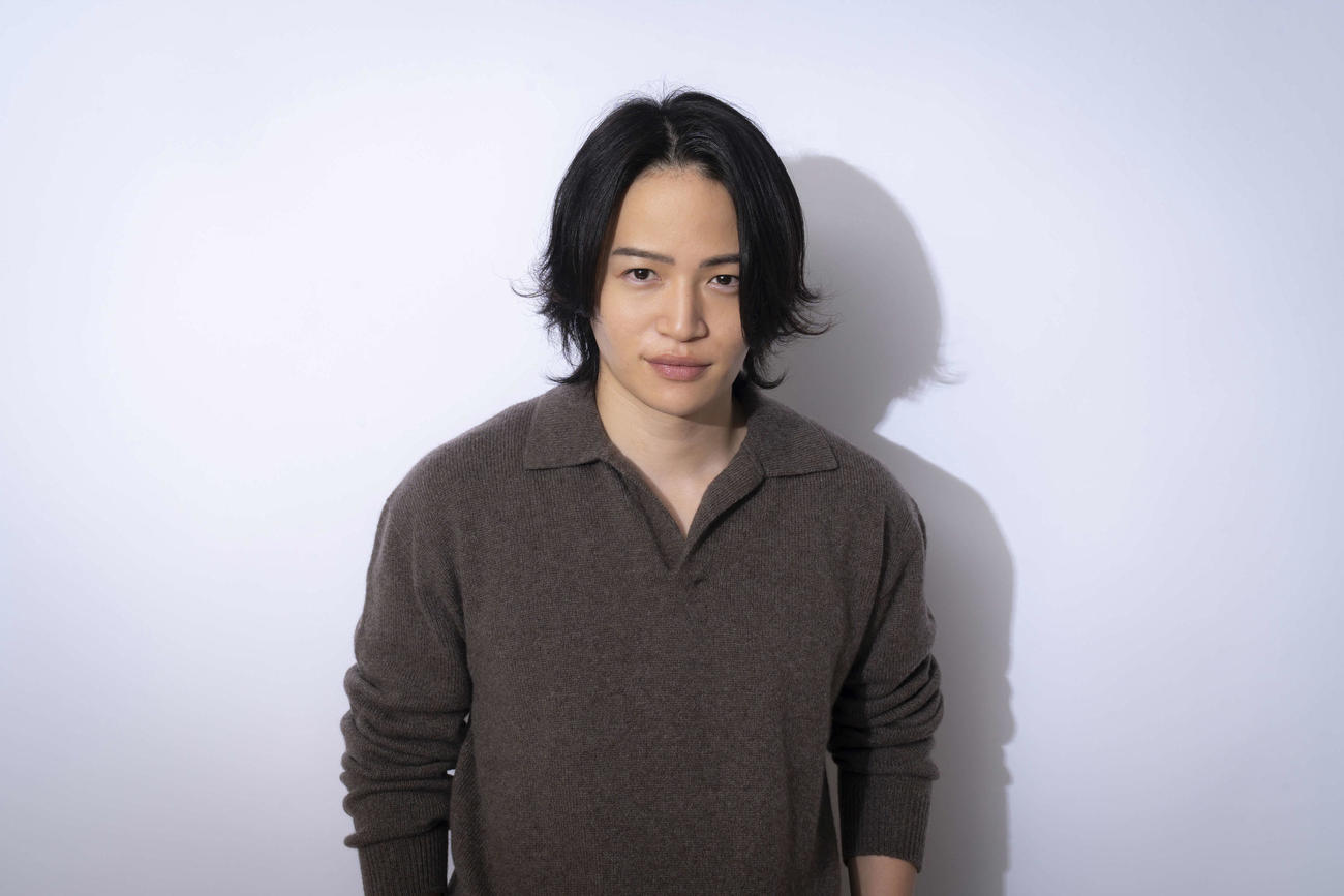 中京テレビ・日本テレビ系「こちら予備自衛英雄補？！」で主演する菊池風磨（C）中京テレビ