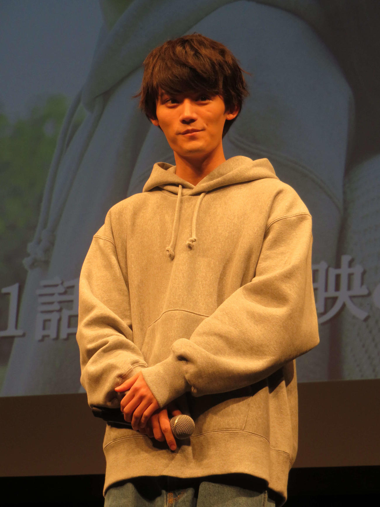MBSドラマ特区「透明な夜に駆ける君と、目に見えない恋をした。」の1話先行上映会＆トークイベントに登壇した藤原大祐