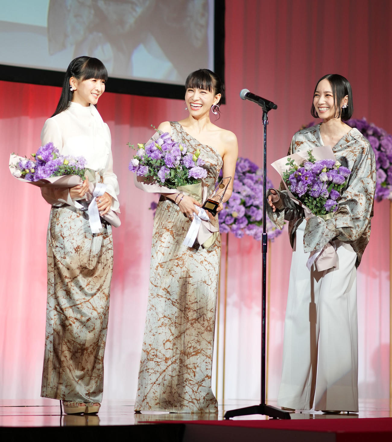 Perfumeの左からかしゆか、あ～ちゃん、のっち（2024年撮影）