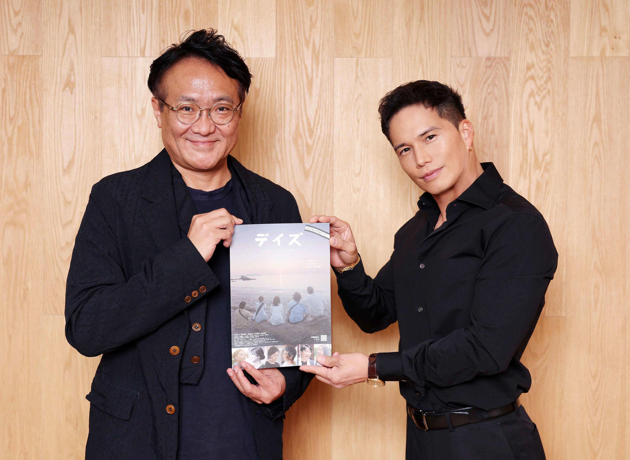 短編映画「デイズ～かけがえのない日々～」で主演した市原隼人（右）と平川雄一朗監督（撮影・鈴木正人）