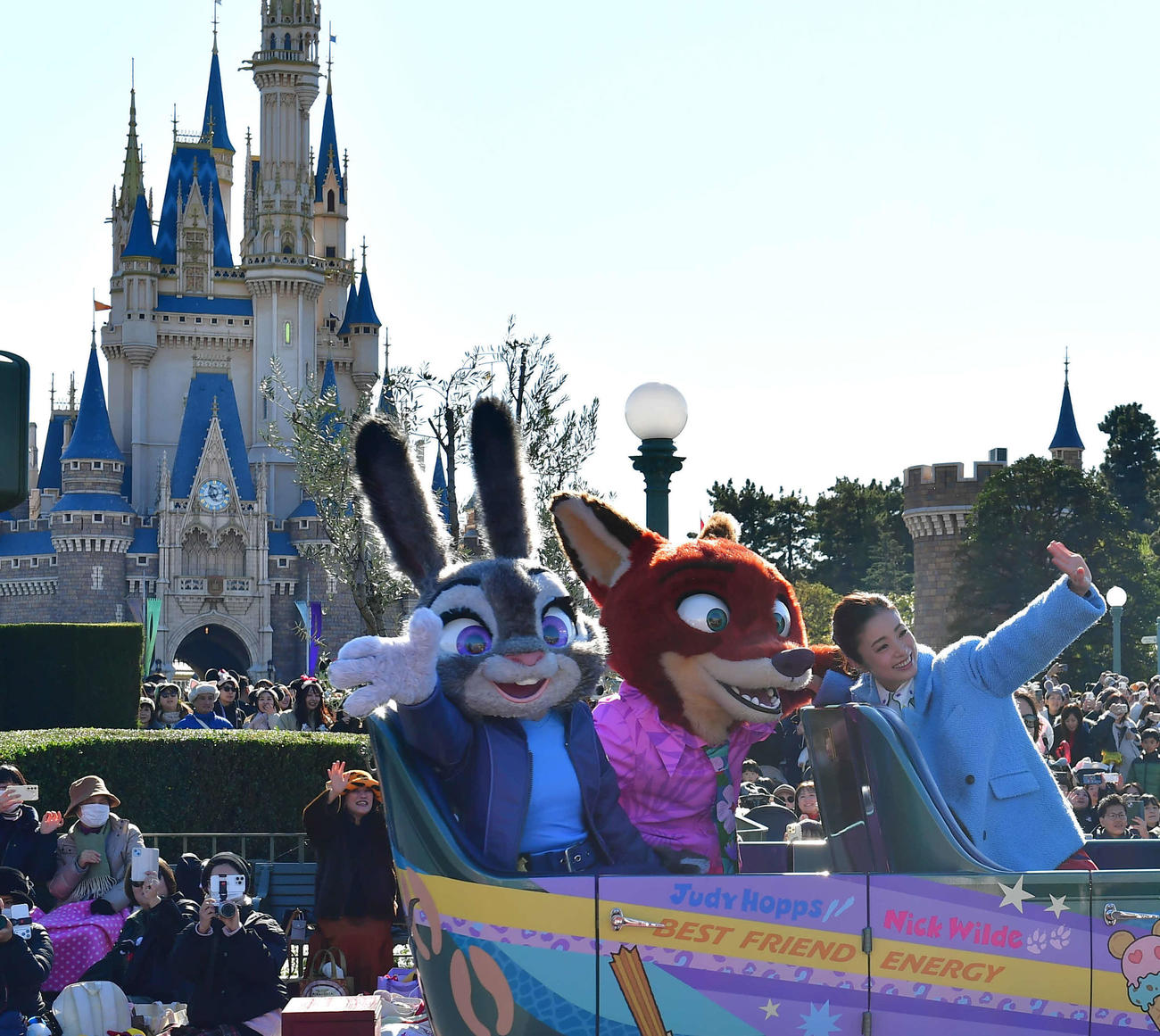 東京ディズニーランドで行われた映画「ズートピア2」日本公開記念スペシャルグリーティングに出演した上戸彩（撮影・松尾幸之介）