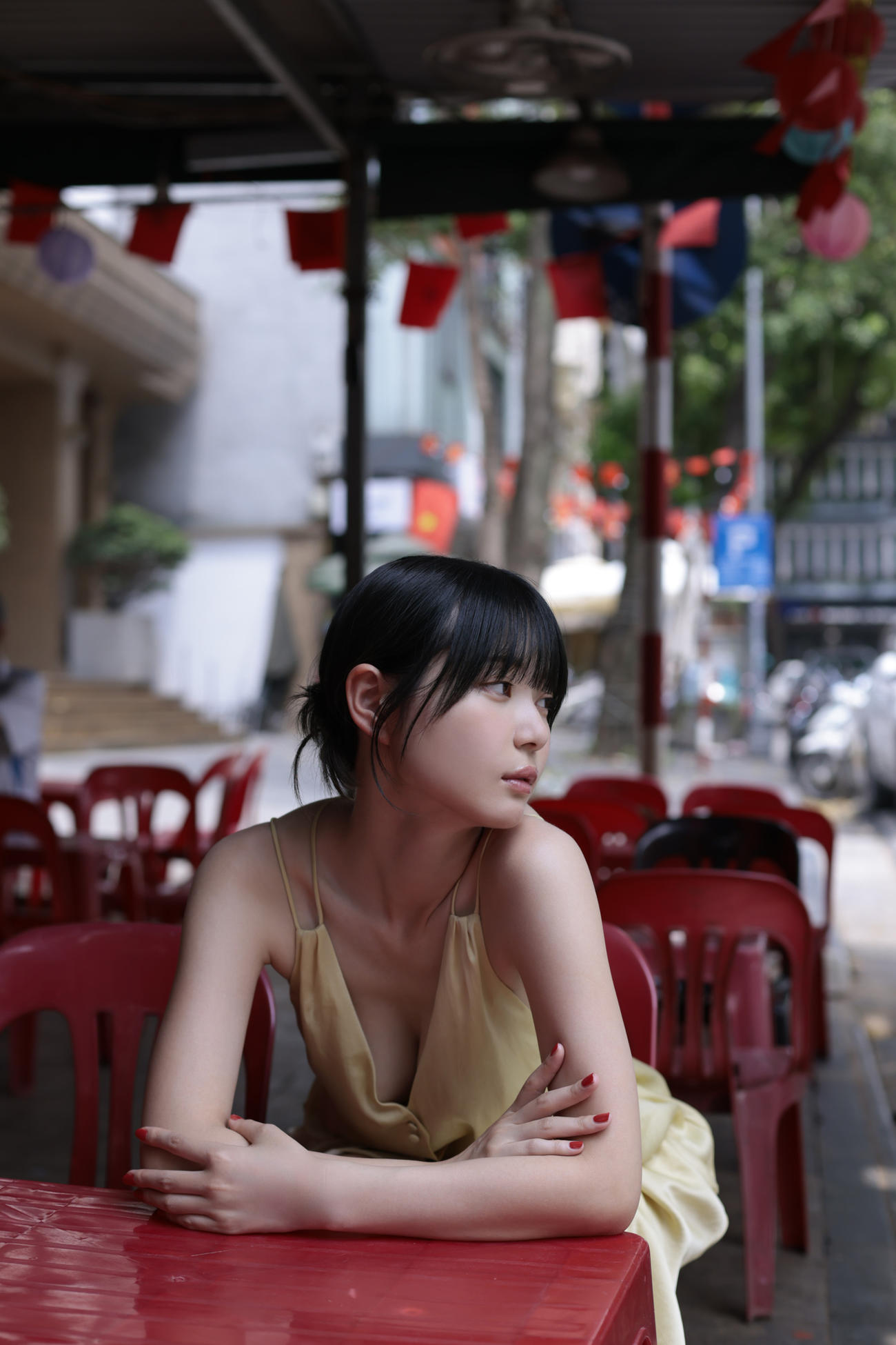グラビア引退作となる、いけちゃんのラスト写真からの1枚（C）佐藤裕之／講談社