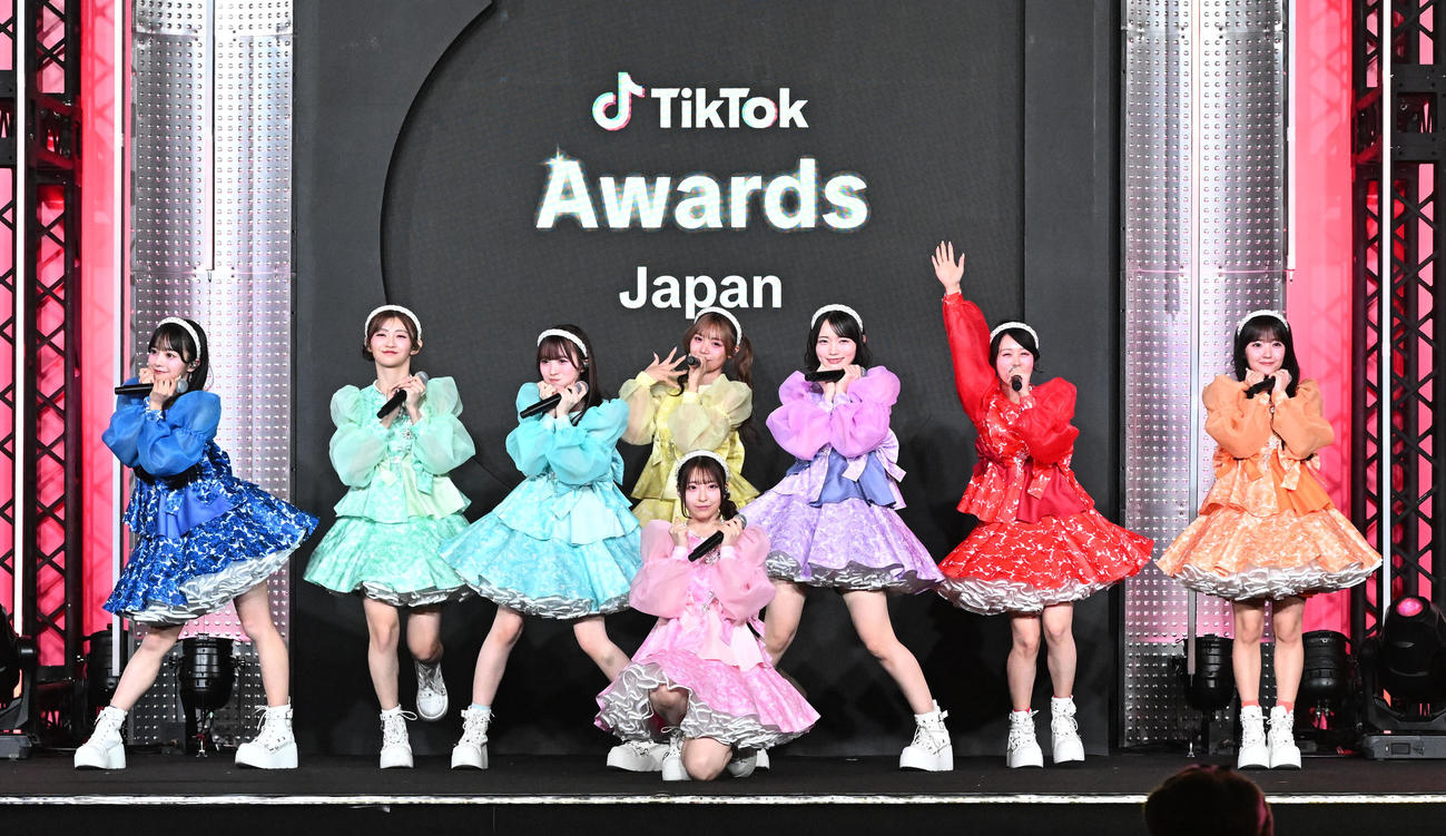 「TikTok Awards Japan」2025でパフォーマンスを披露するCUTIE STREET（撮影・千葉一成）