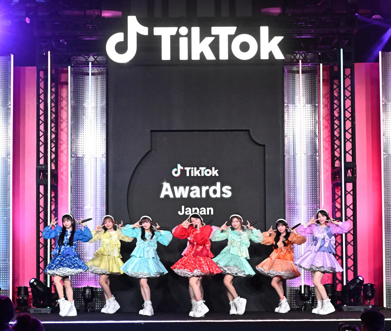 「TikTok Awards Japan」2025でパフォーマンスを披露するCUTIE STREET（撮影・千葉一成）