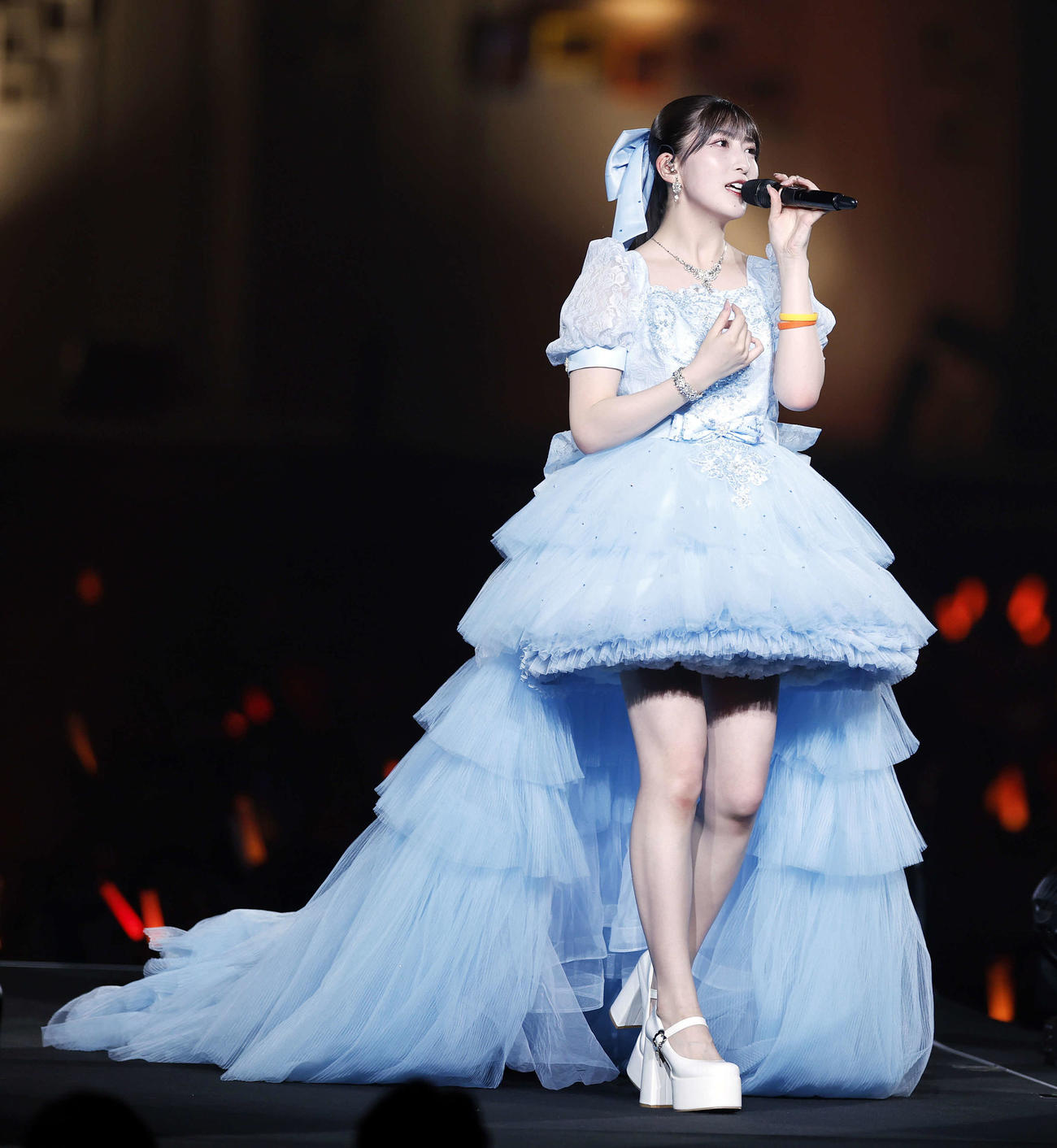 モーニング娘。’25　コンサートツアー秋　～Movin’Forward with Hope～　羽賀朱音・横山玲奈　卒業スペシャル　アンコール後に歌唱する羽賀朱音（撮影・山本朝陽）