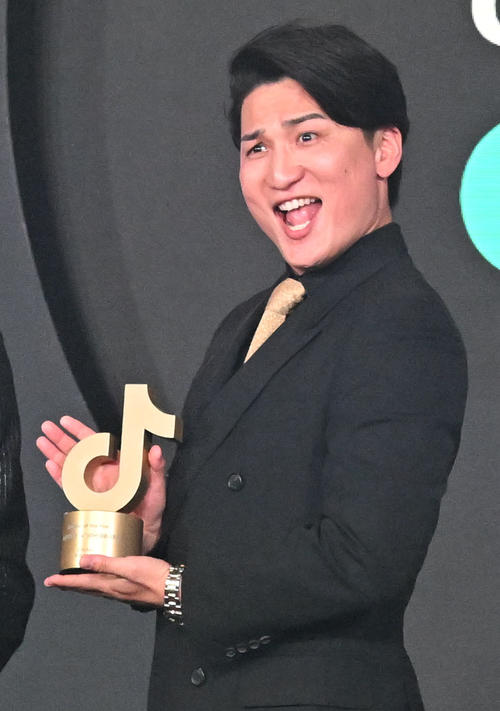 SixTONES田中樹、アウトロー回答で笑い取る「プライベートな質問には