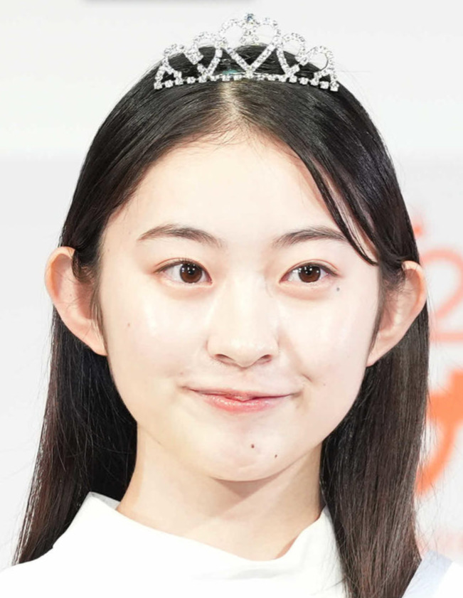 「ミスマガジン2024」審査員特別賞の古田彩仁＝2024年8月28日