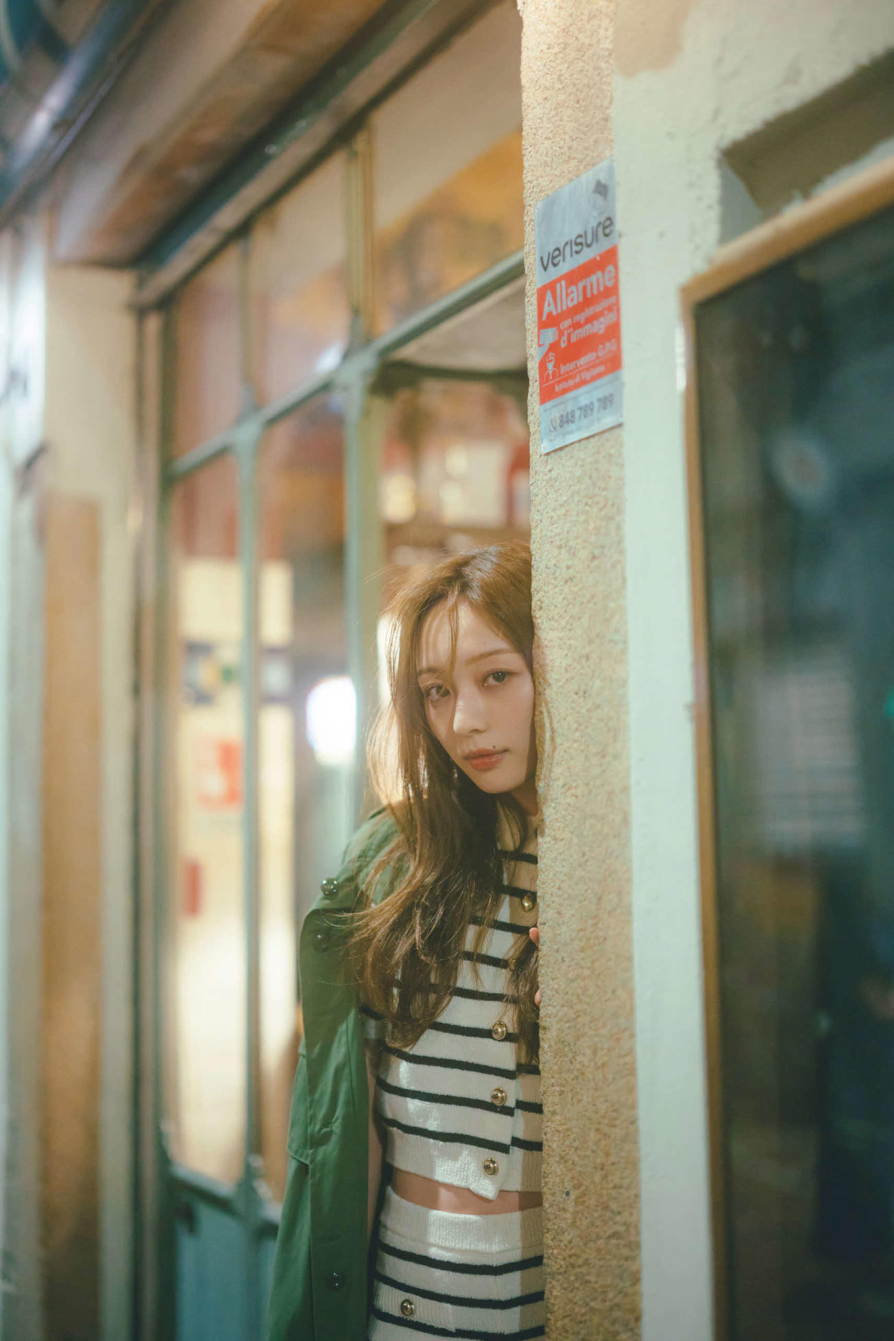 梅澤美波セカンド写真集の公開カット（東京祐氏撮影）