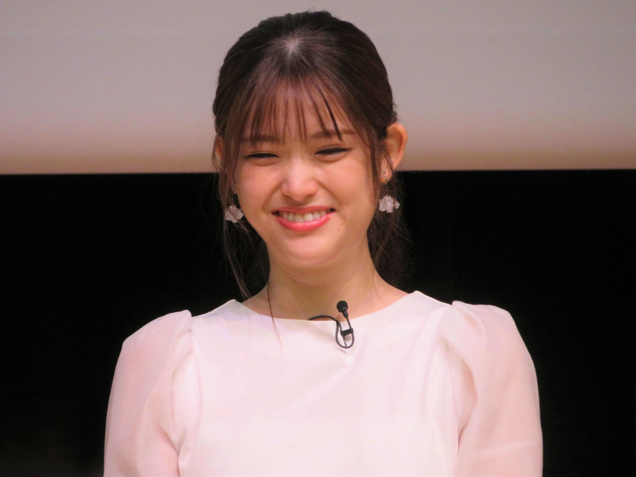 松村沙友理（2021年9月撮影）