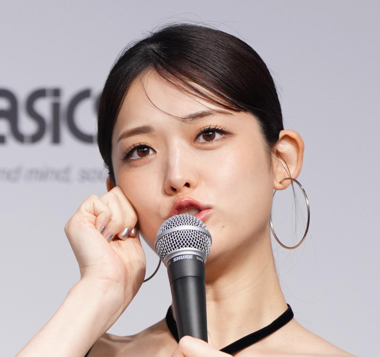 松村沙友理（2025年7月撮影）
