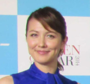 山本モナ（2014年10月撮影）