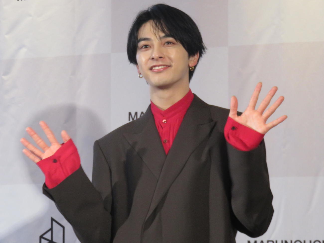 ファースト写真集「Flicker」のイベント前取材に臨んだ新原泰佑