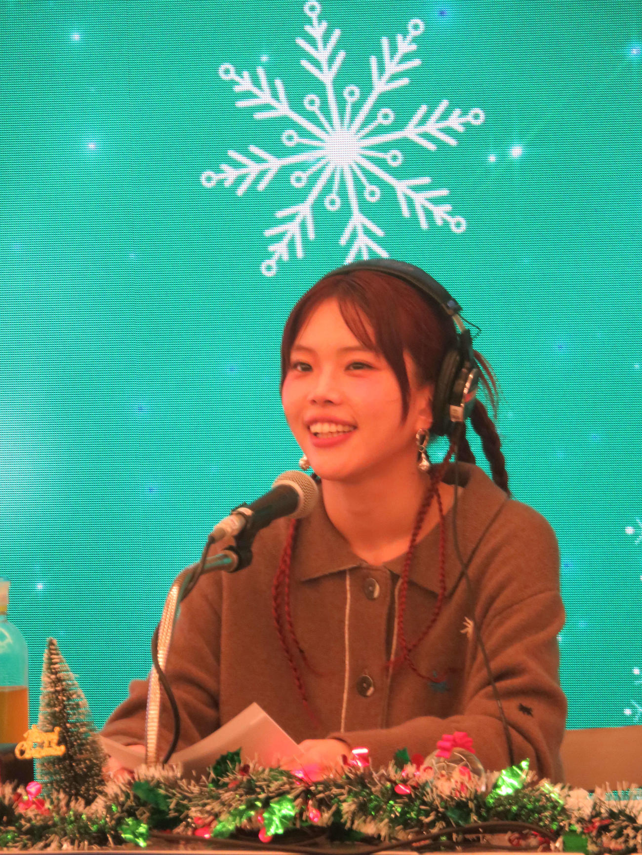 TOKYO FM「東芝ライフスタイル　アイナ・ジ・エンドの『ほな、また』」の公開生放送と公開収録を行ったアイナ・ジ・エンド