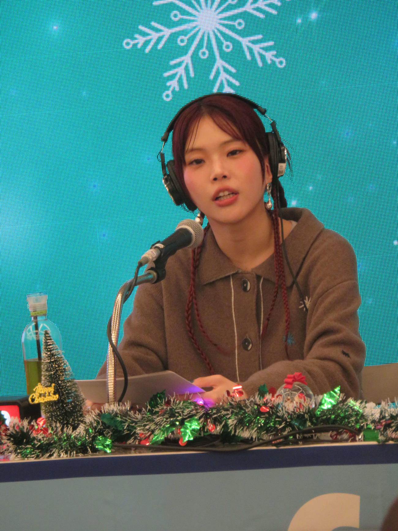 TOKYO FM「東芝ライフスタイル　アイナ・ジ・エンドの『ほな、また』」の公開生放送と公開収録を行ったアイナ・ジ・エンド