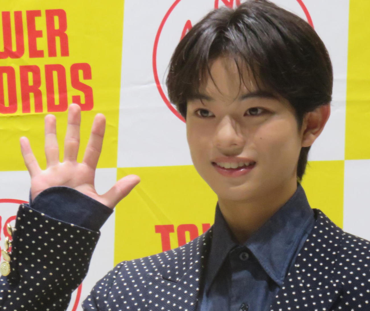 自身初のカレンダー発売記念イベント前に取材に応じた黒川想矢