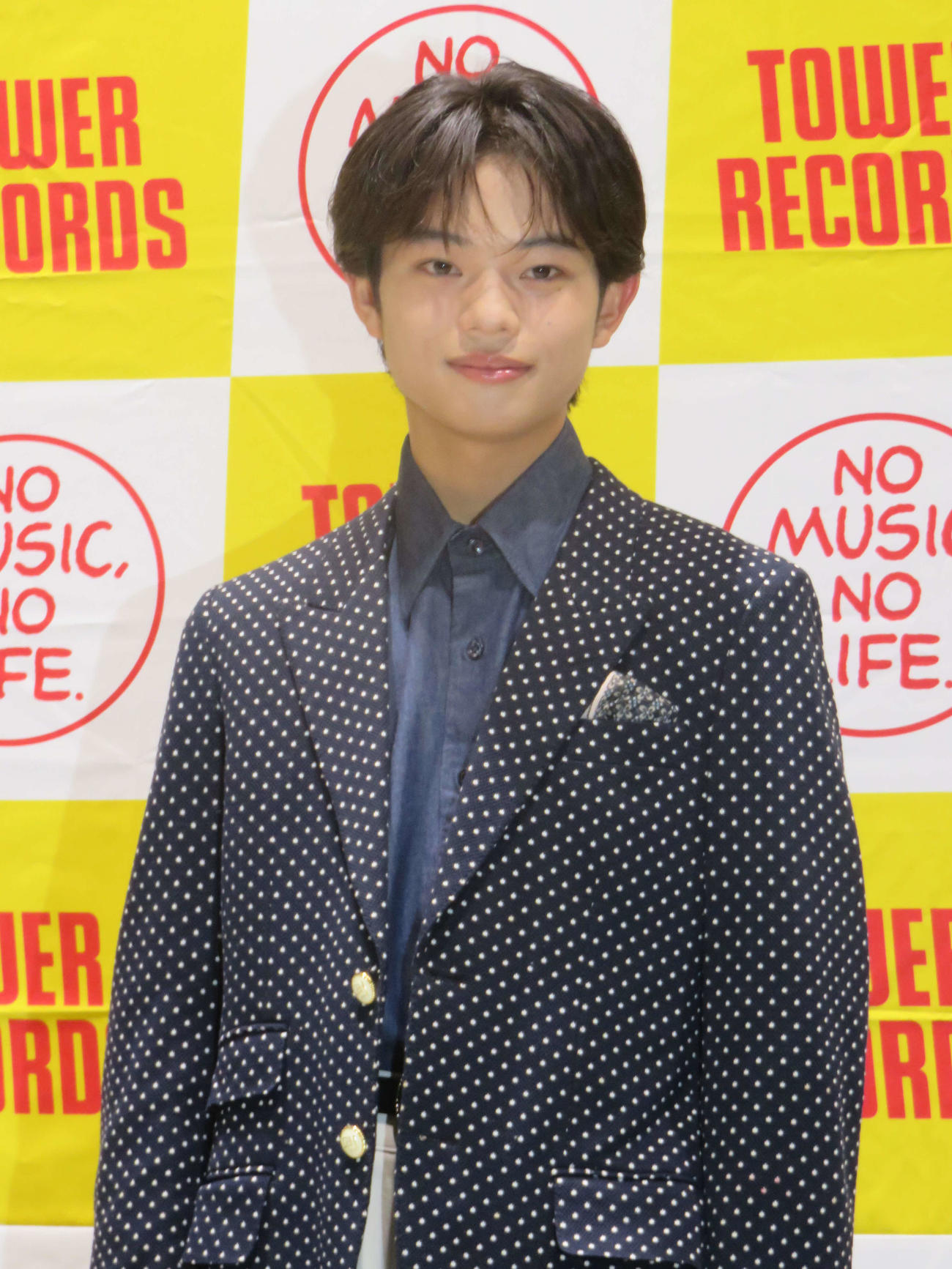 自身初のカレンダー発売記念イベント前に取材に応じた黒川想矢