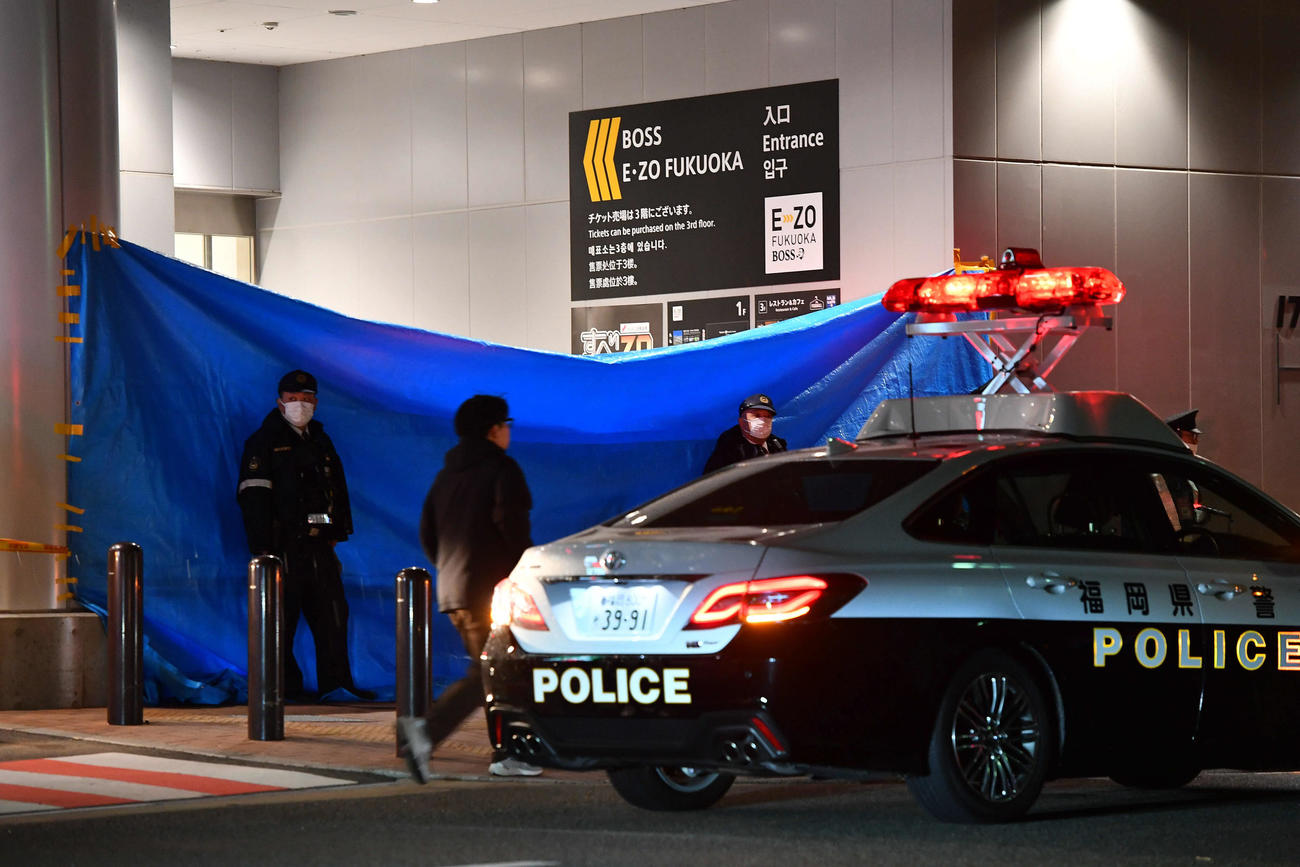 刺傷事件が起きた福岡市中央区の現場（撮影・岩下翔太）